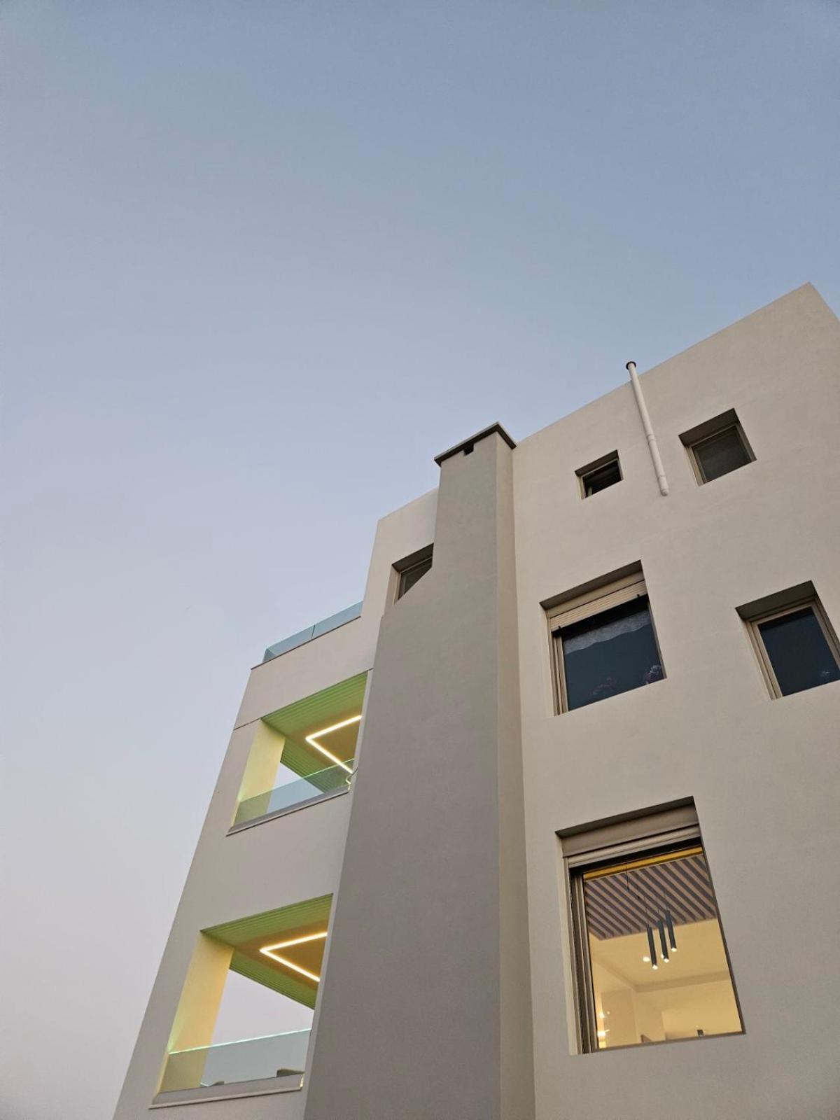 Calm & Dreamy Luxury Apts Pírgos Exterior photo