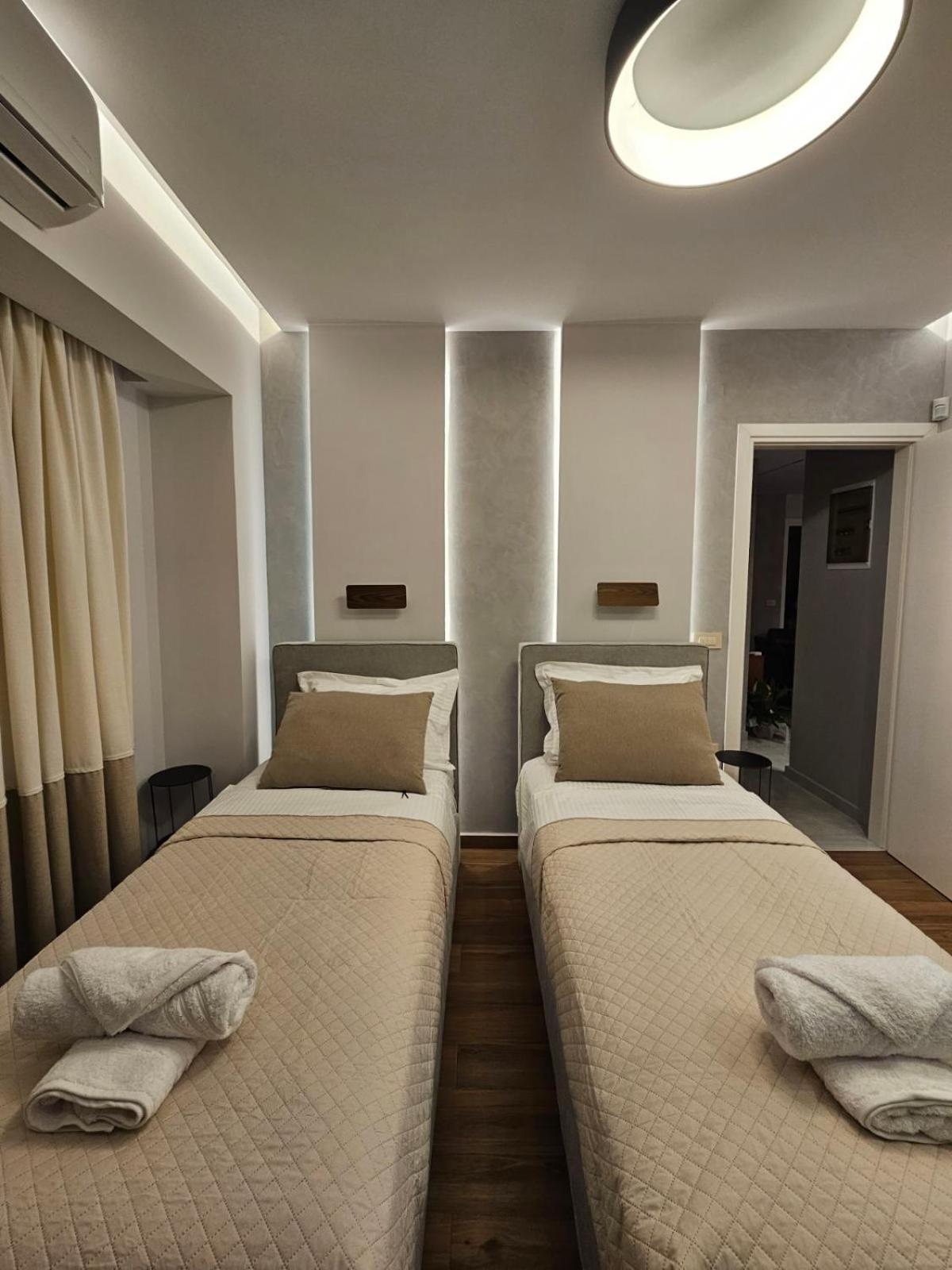 Calm & Dreamy Luxury Apts Pírgos Exterior photo